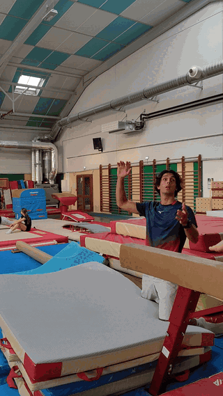 Gymnastique loisirs à Irigny — consignes près de la poutre